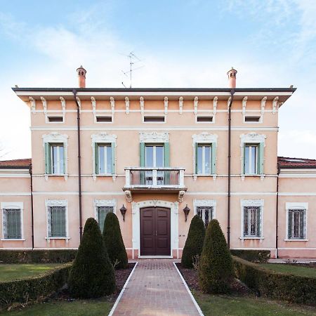 B&B Residence Il Ciliegio , Via Villa Superiore 93 Luzzara Suzzara Exterior photo